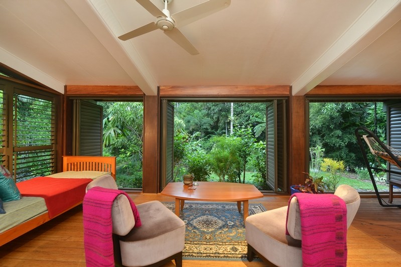 Bookings247 Cow Bay Homestay B&B