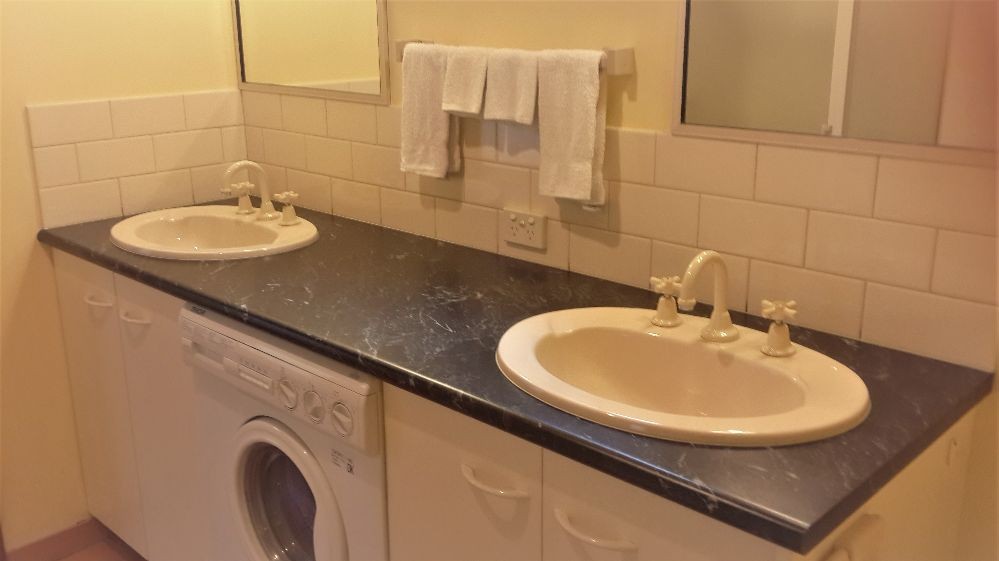 FSC Deluxe King Spa - 1 Night