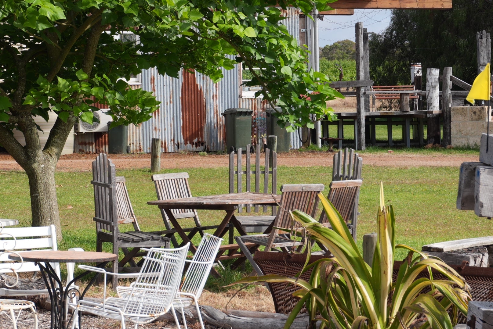 Ford-Pet Friendly Glamping Spa & Retreat