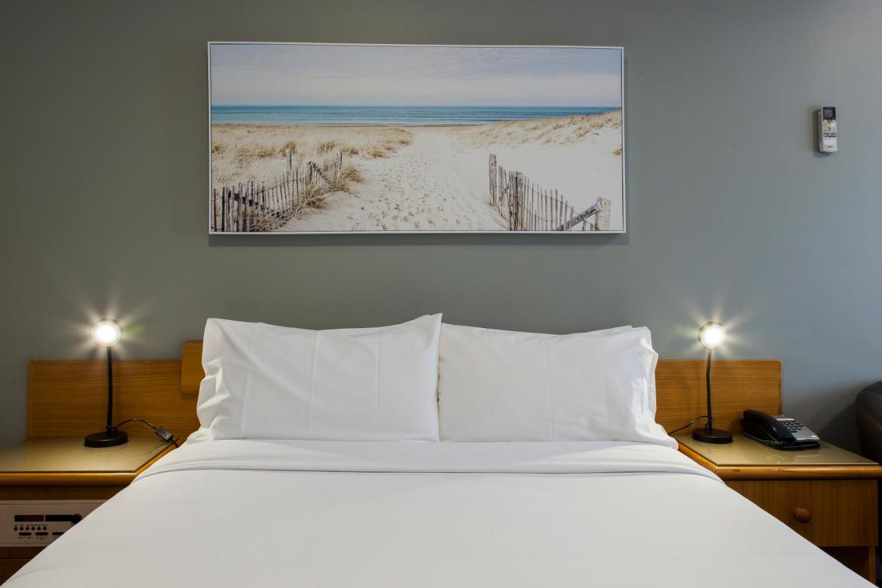 Executive Queen Room With Kitchenette