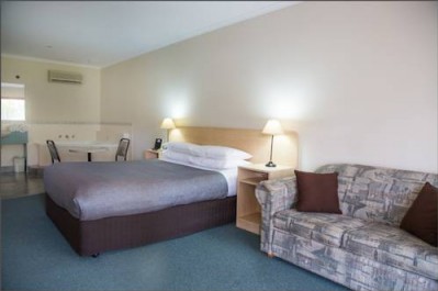 Queen Room With Spa Bath