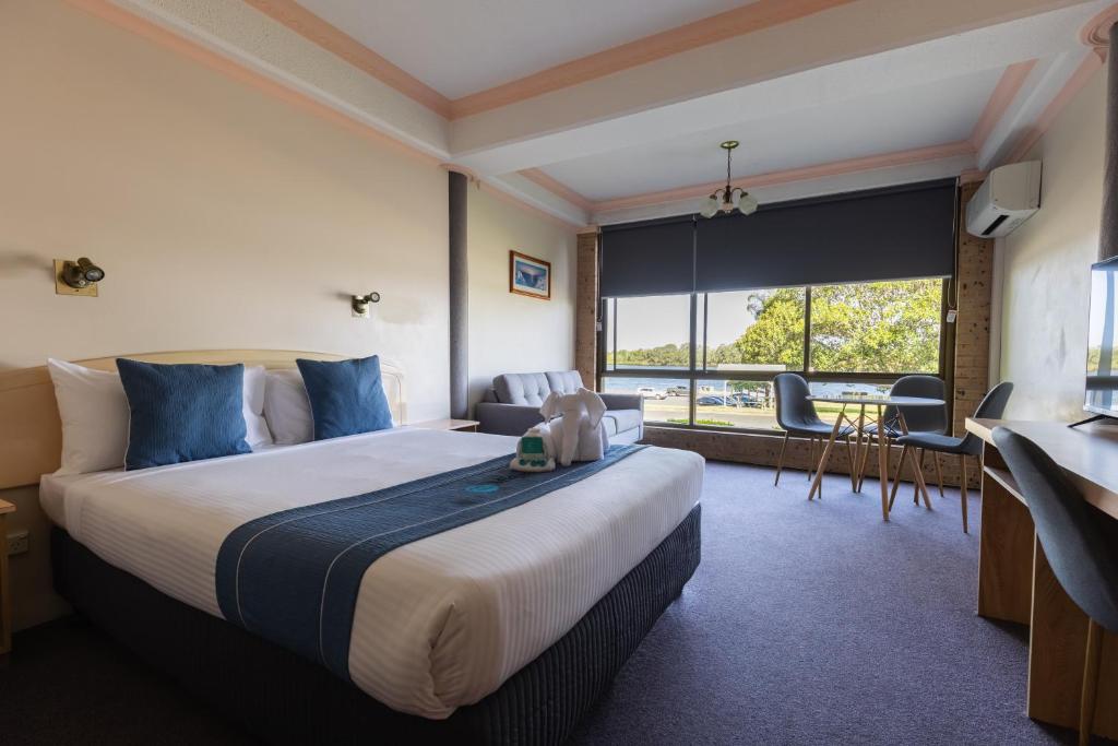 River View King Balcony Room