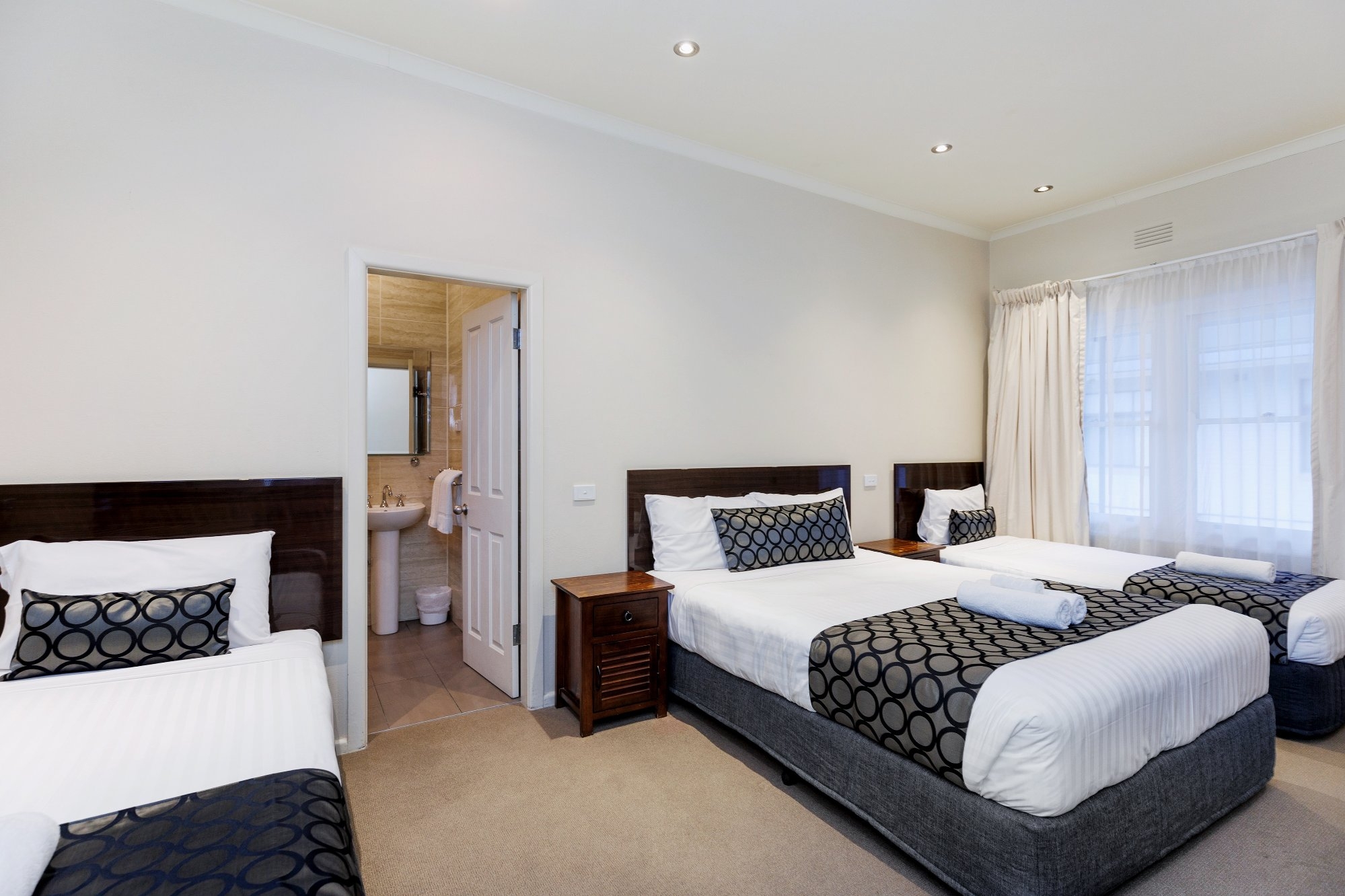 Executive Family Room