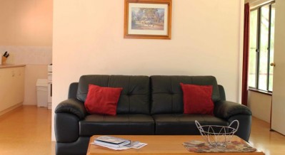 2 Bedroom Chalet - Queen Beds