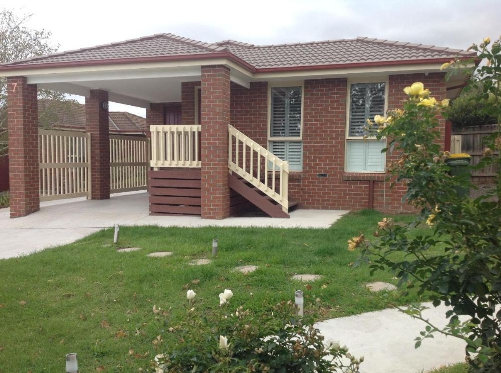 Race Course ApartmentsHome