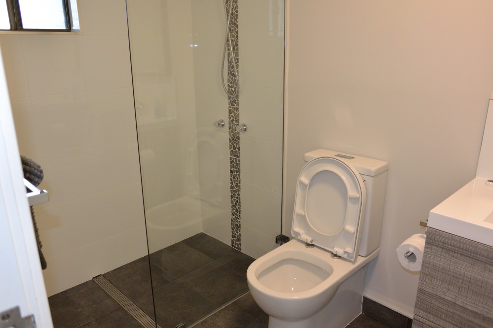 2 Bedroom Apartments 5 Or 6