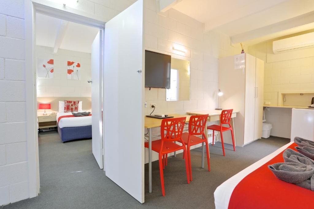 Interconnecting Rooms