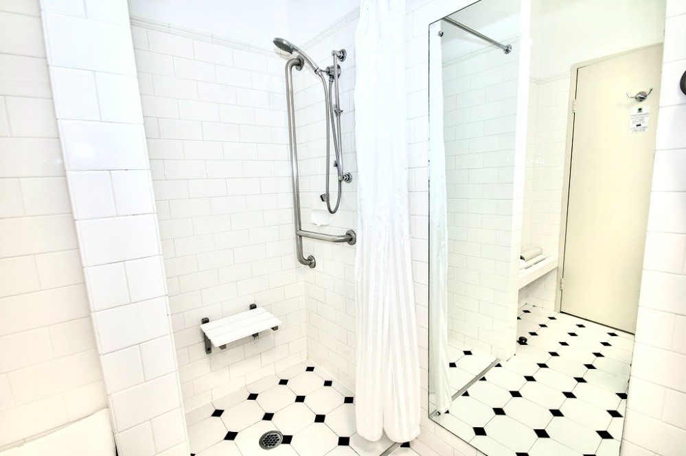 King Room - Wheelchair Access