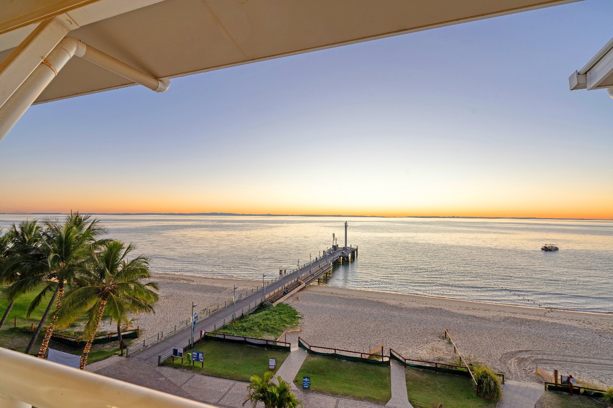 Deep Blue 13 Tangalooma