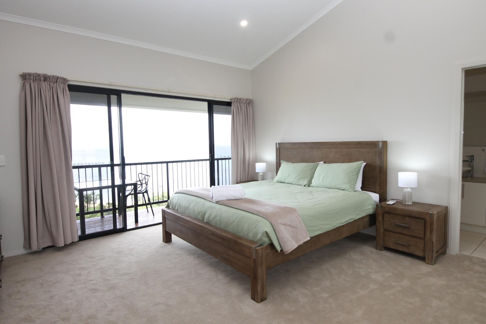 Tangalooma Hilltop : 2 Coral Crescent