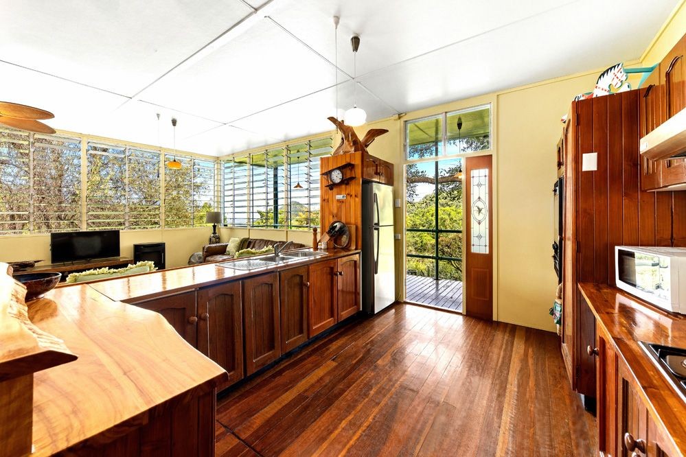 Rosecliffe Tree Tops - A Noosa Hinterland Farm Stay & Nature Retreat