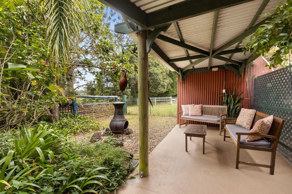 Rosecliffe Cottage - A Noosa Hinterland Farm Stay & Nature Retreat