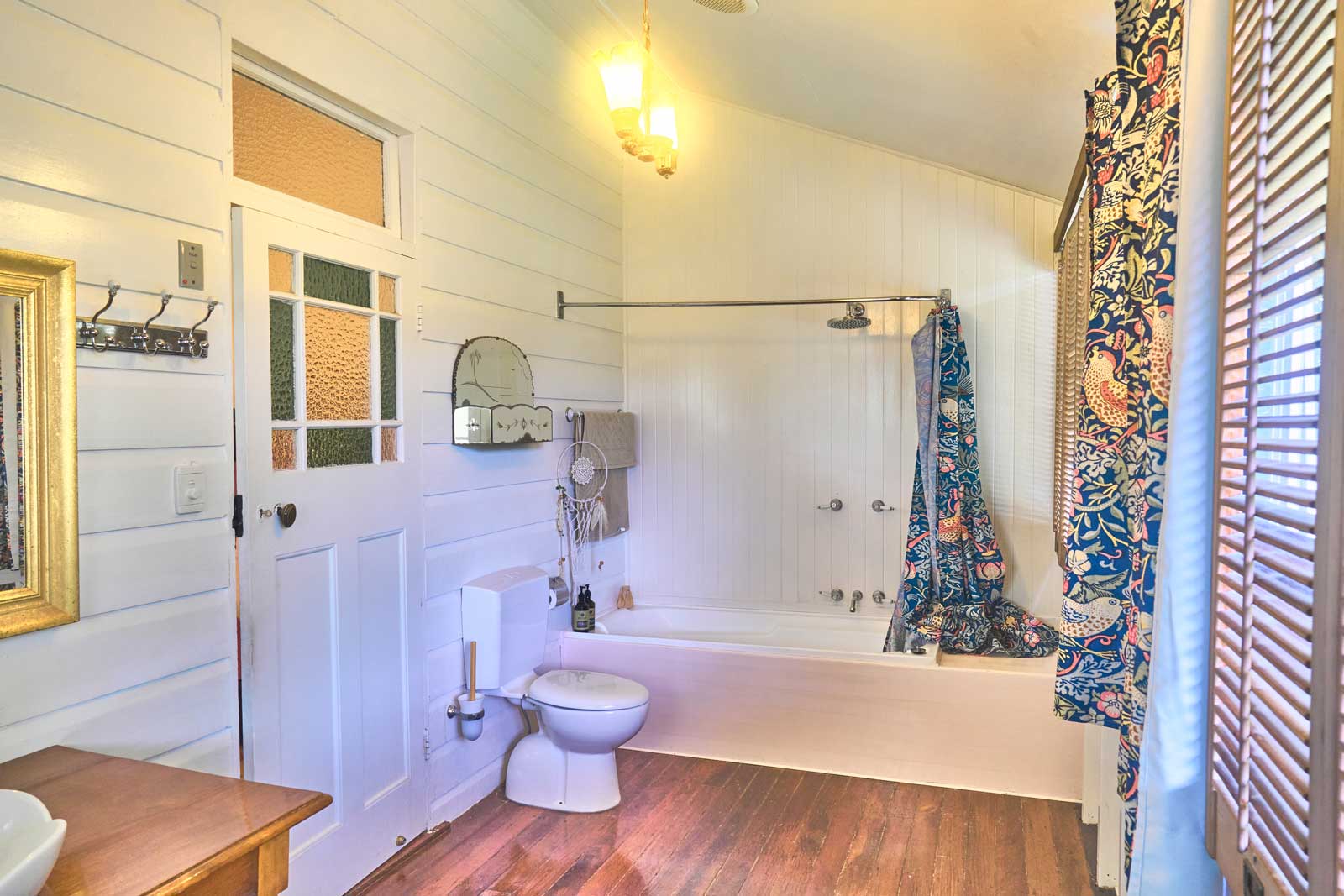 Rosecliffe Farmhouse - A Noosa Hinterland Farm Stay & Nature Retreat