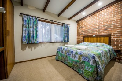 King Bed Two-Storey Apartment